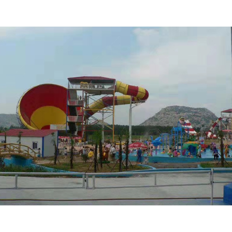 人工造浪設備 水上樂園的核心吸引力